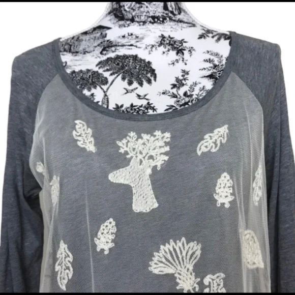 Anthropologie Eloise lace overlay gray top size Medium - Picture 5 of 7